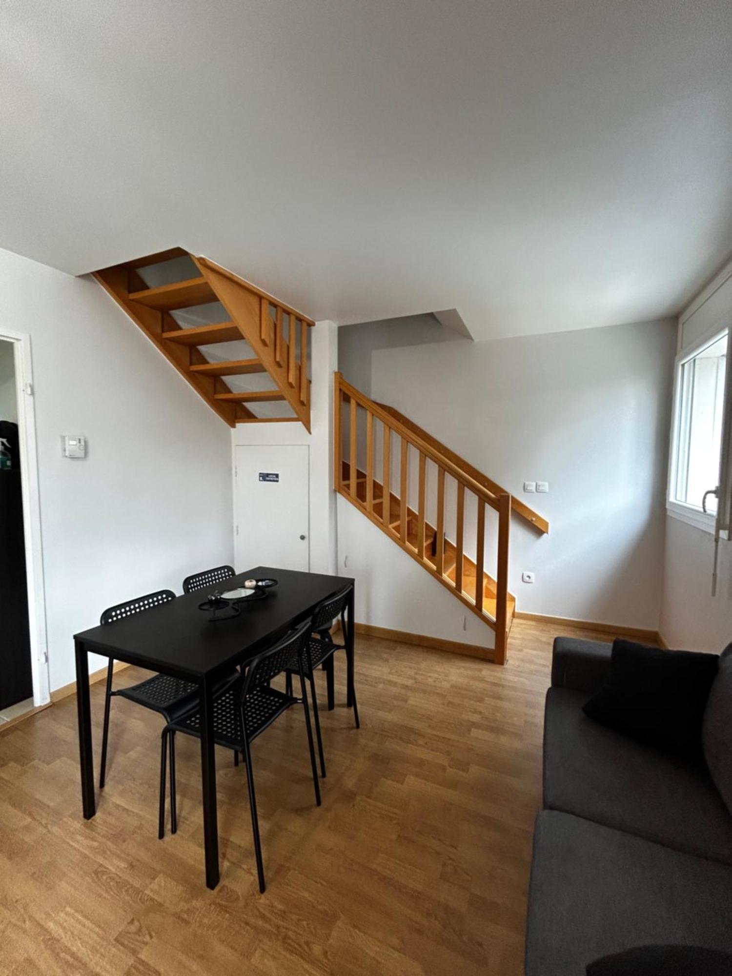 Duplex Lumineux Tout Equipe/Rer D/Balcon/Parking 科尔贝－埃索讷 外观 照片